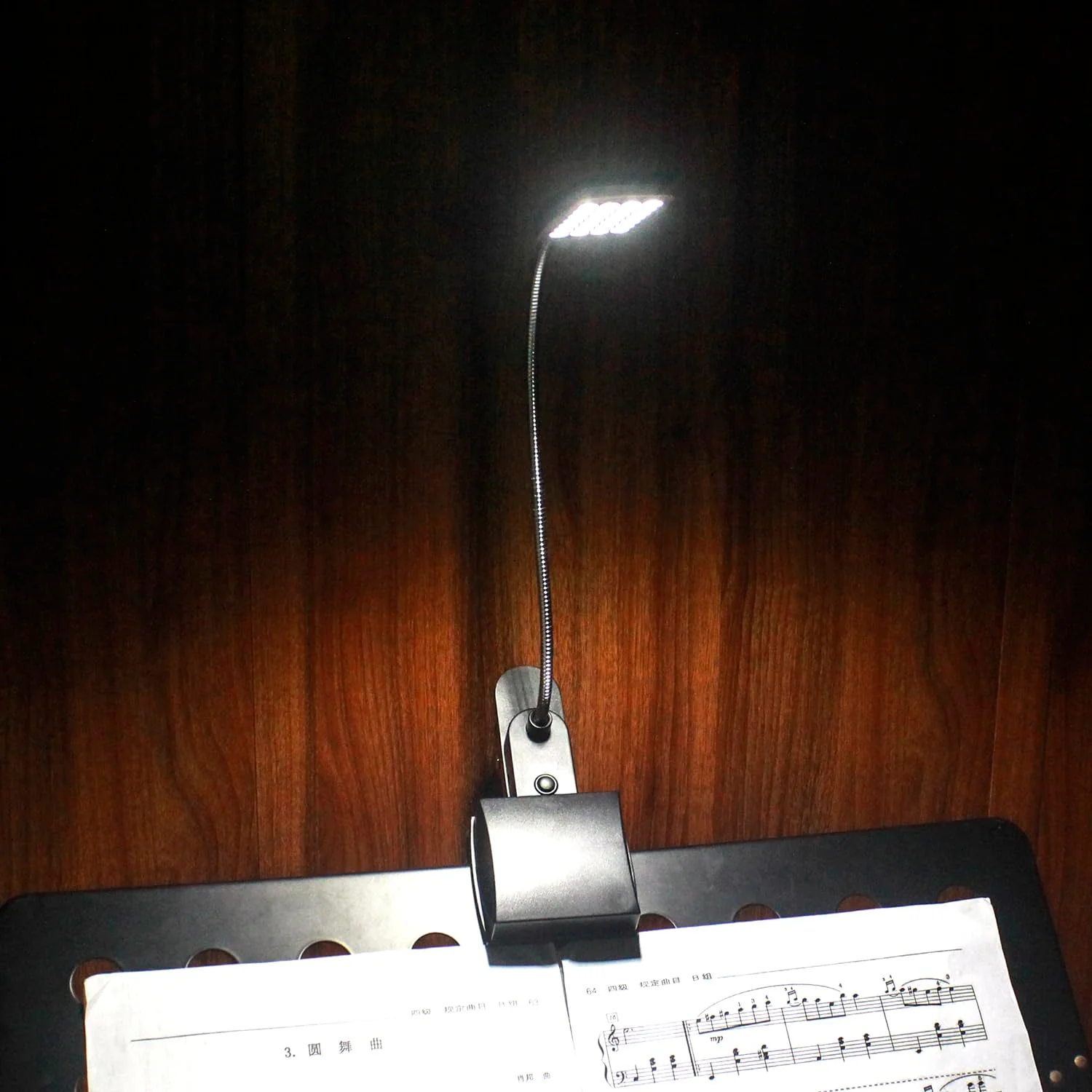 Music Stand Light, Clip on LED Book Lights, USB and AA Battery Operated, Reading Lamp in Bed, 3 Brightness Levels, Ideal for Musician, Piano Player, Kids, Travel, Black - Image 6
